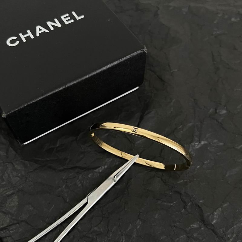 Chanel Bracelet 05yxs17